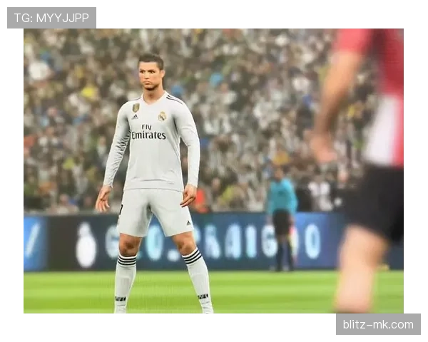 C罗任意球引发裁判争议 球迷意见不一表现引关注