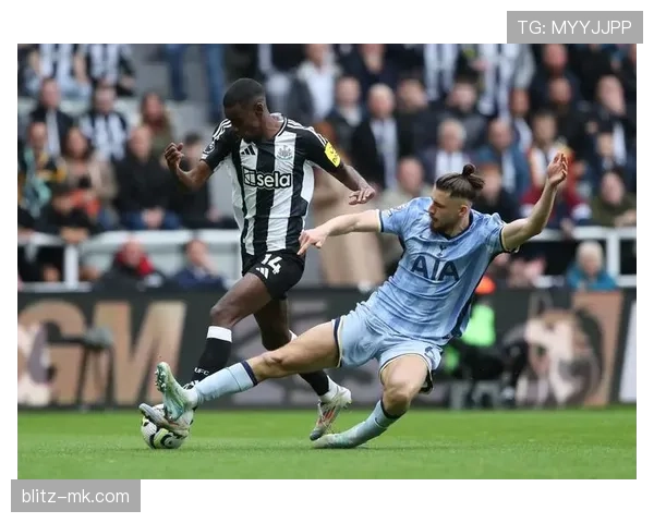 伊萨克射门能力持续提升，本赛季表现稳健值得关注